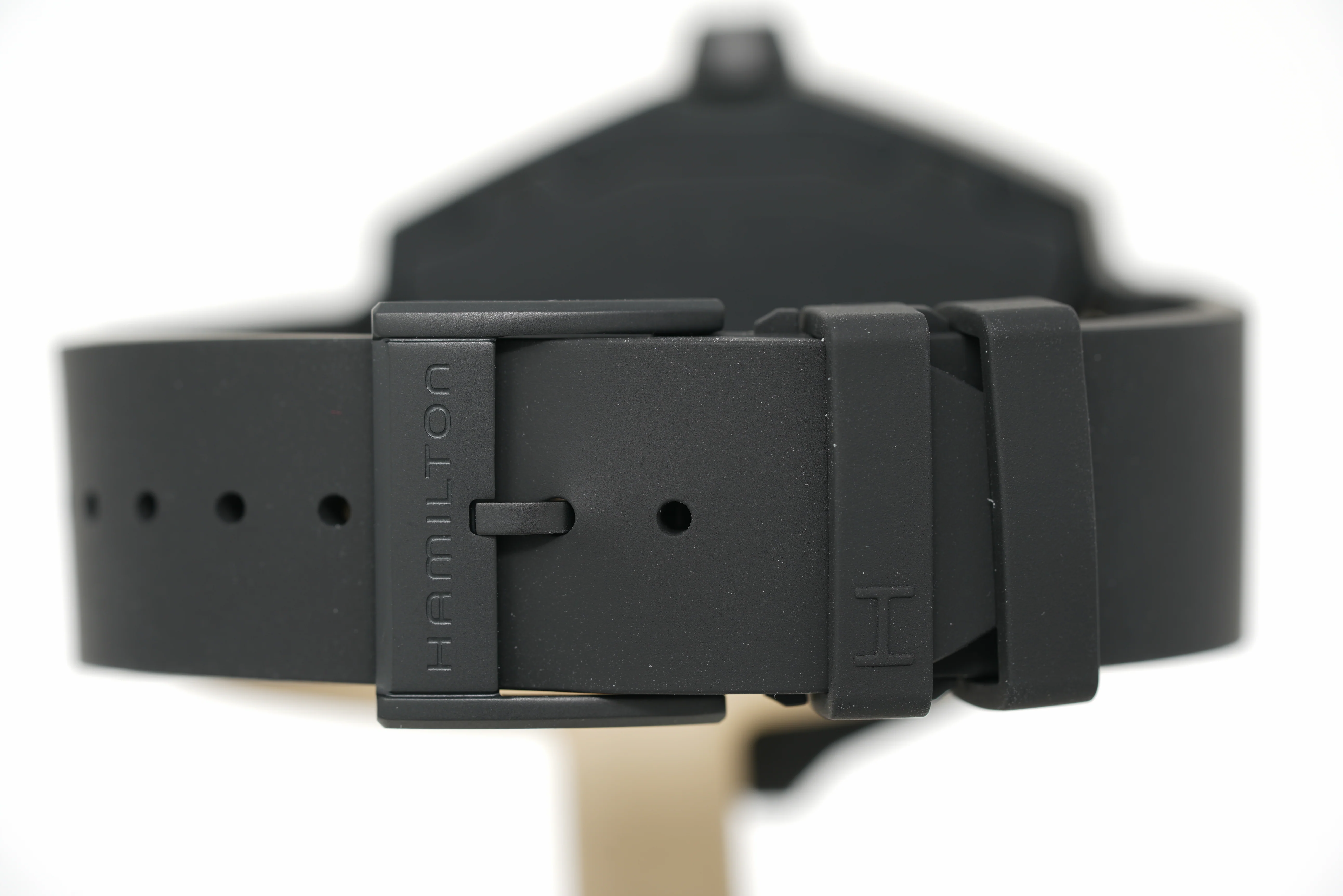 Pre-Owned Hamilton Ventura XXL Bright Dune Limited Edition H24614330 - Image 5