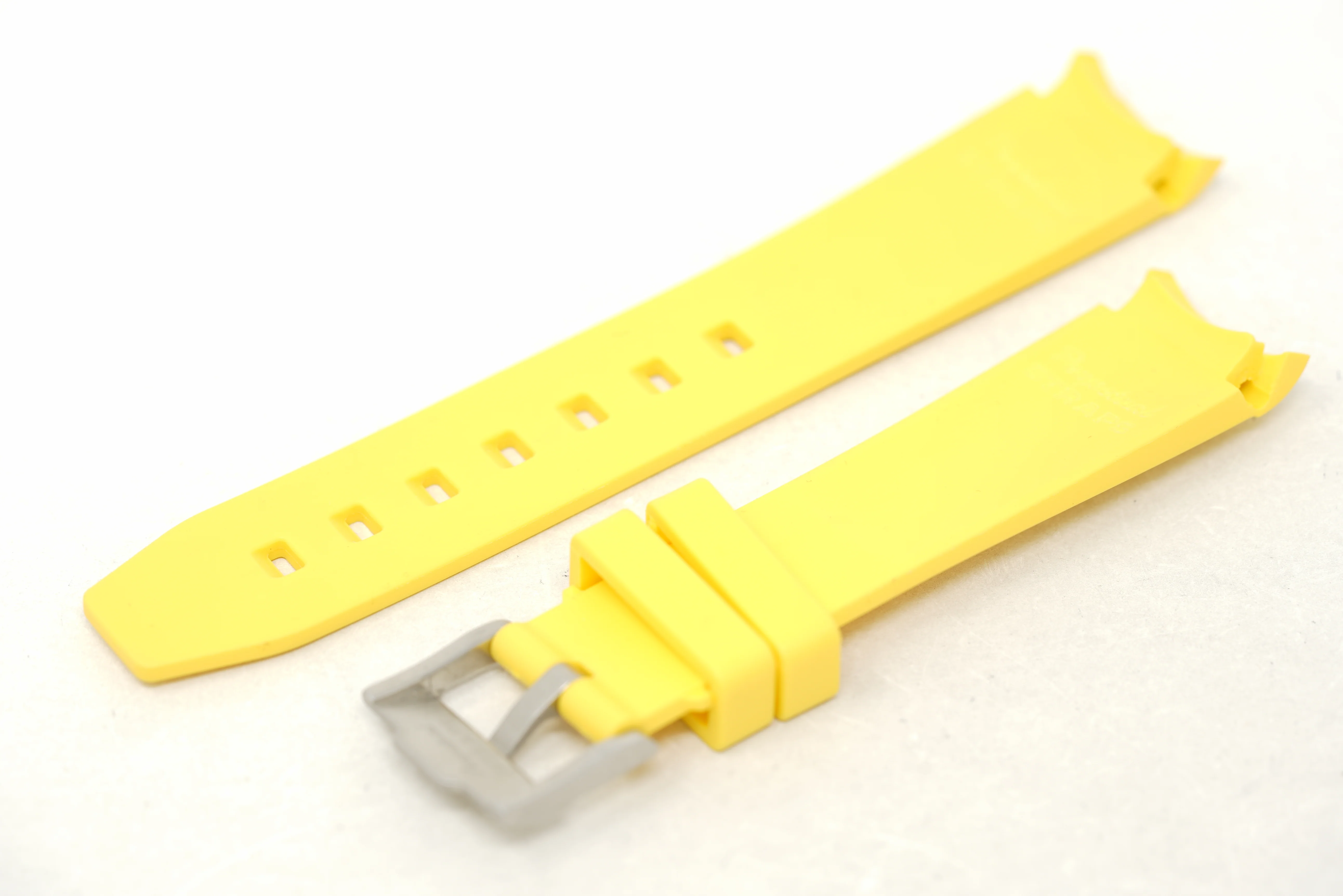 Pre-Owned Swatch x Omega MoonSwatch Mission to the Sun SO33J100 - Image 8