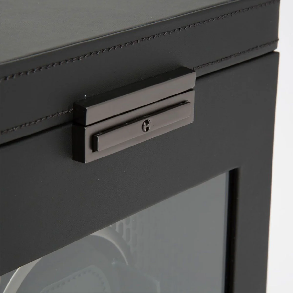 Wolf Axis Single Watch Winder with Storage - Image 6