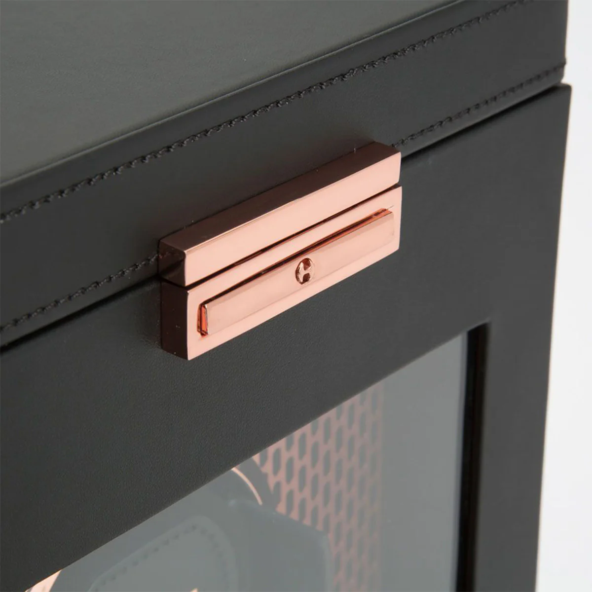 Wolf Axis Single Watch Winder with Storage - Image 6